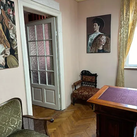 Apartment Old Town Next To Sea *