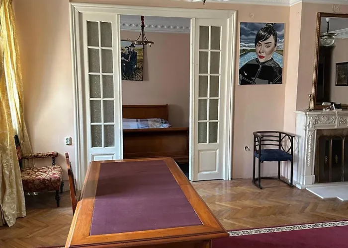 Old Town Next To Sea コンスタンツァ